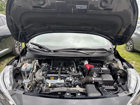 Used 2025 Nissan Versa SV FWD image 32