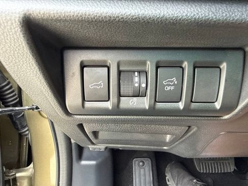 Used 2021 Subaru Outback Premium AWD/4WD image 14