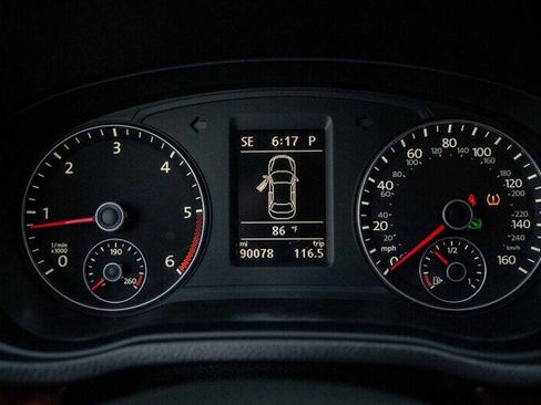 Used 2013 Volkswagen Passat TDI SEL Premium image 12