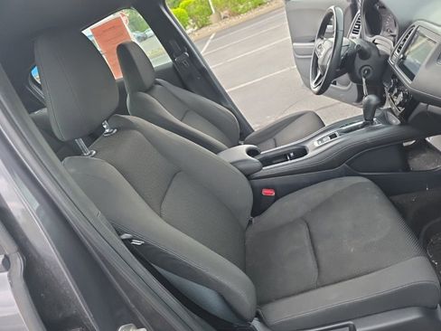 Used 2019 Honda HR-V Sport image 24