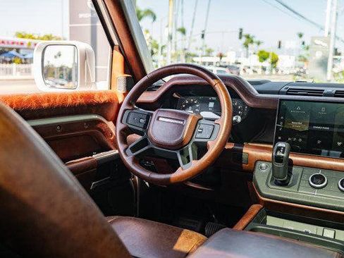 Used 2022 Land Rover Defender 90 X-Dynamic HSE image 25