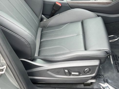 Used 2025 Audi Q5 2.0T Premium Plus w/ Premium Plus Package image 11