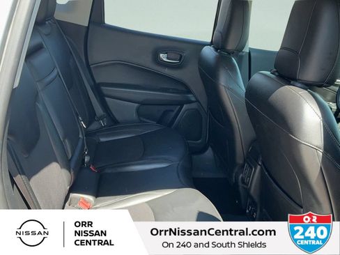 Used 2019 Jeep Compass Latitude FWD image 12