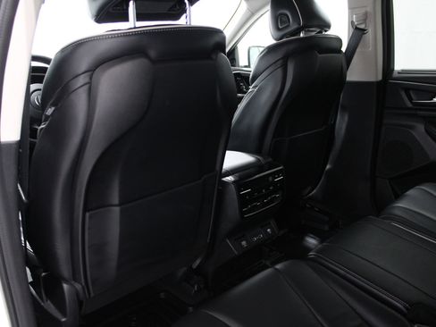 Used 2023 Acura MDX SH-AWD w/ Advance Package image 16