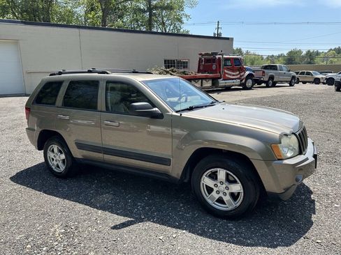 Used 2006 Jeep Grand Cherokee Laredo AWD/4WD image 22
