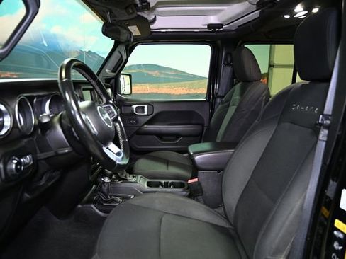 Used 2021 Jeep Wrangler Unlimited Sahara image 20