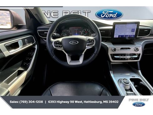 Certified 2023 Ford Explorer XLT w/ Equipment Group 202A AWD/4WD image 5