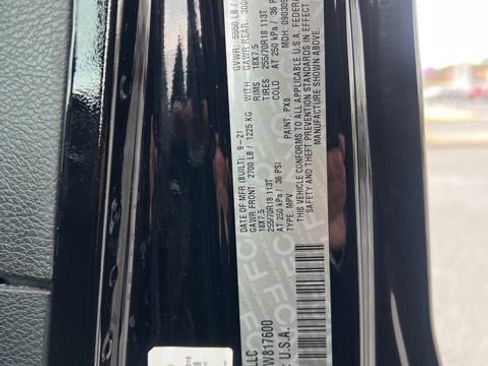 Used 2021 Jeep Wrangler Unlimited Sahara image 28