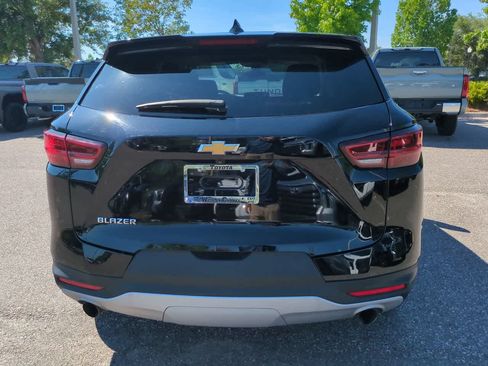 Used 2025 Chevrolet Blazer LT FWD image 5