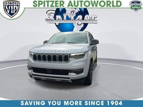 Used 2024 Jeep Wagoneer Series II w/ Flexible Seating Group AWD/4WD image 3