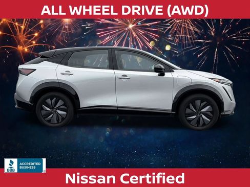 Used 2023 Nissan Ariya AWD image 6