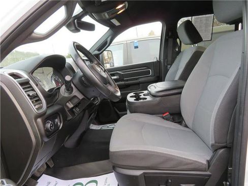 Used 2024 RAM 2500 Big Horn image 4