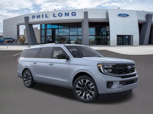 New 2026 Ford Expedition Max Platinum w/ Driver's Package AWD/4WD image 8