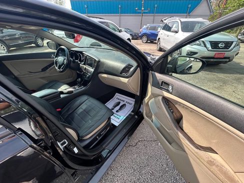 Used 2012 Kia Optima EX w/ Premium Pkg image 9