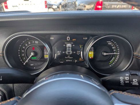 Certified 2023 Jeep Wrangler Unlimited Sahara AWD/4WD image 17