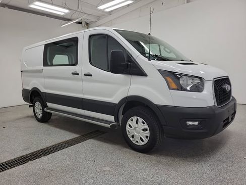 Used 2024 Ford Transit 250 Low Roof w/ Exterior Upgrade Package RWD image 2