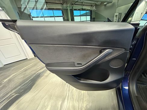 Used 2021 Tesla Model Y Long Range AWD/4WD image 48