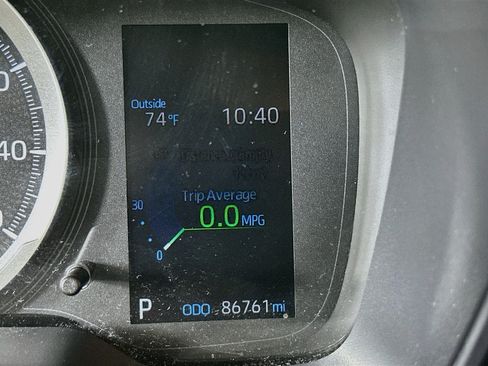 Used 2021 Toyota Corolla LE FWD image 18