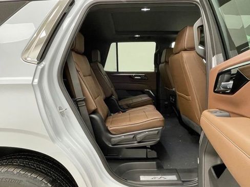 New 2026 Chevrolet Tahoe High Country w/ Sun And Tow Package image 12