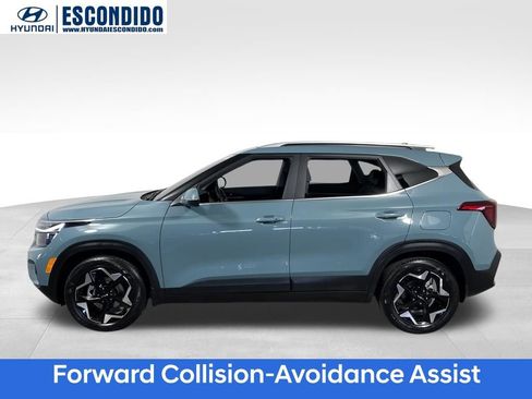 Used 2025 Kia Seltos EX w/ EX Sunroof Package image 2