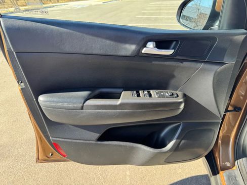 Used 2017 Kia Sportage LX image 7