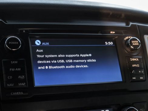 Used 2018 Nissan Titan SV w/ SV Convenience Package image 31