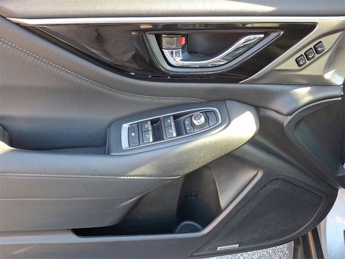 Certified 2022 Subaru Outback Limited w/ Popular Package #2 image 13