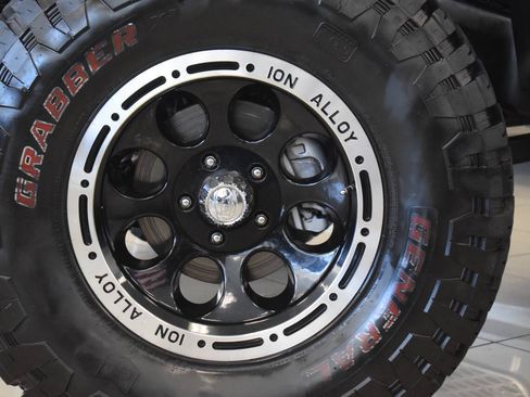 Used 2014 Jeep Wrangler Unlimited Sport w/ Quick Order Package 24S AWD/4WD image 41
