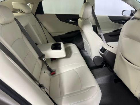 Used 2024 Chevrolet Malibu LT image 29