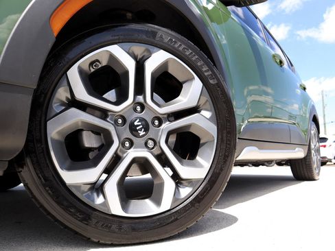 Used 2021 Kia Soul X-Line image 24