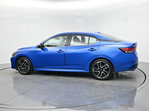 Used 2024 Nissan Sentra SR w/ SR Premium Package image 5