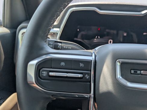 Certified 2025 GMC Canyon Denali AWD/4WD image 22