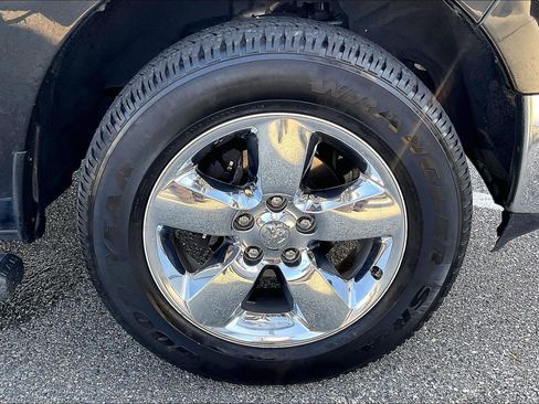 Used 2017 RAM 1500 Big Horn AWD/4WD image 9