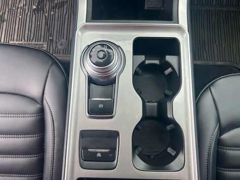 Used 2023 Ford Edge SEL w/ Convenience Package image 14