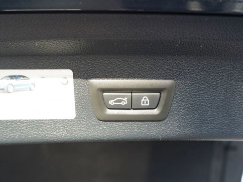 Used 2017 BMW 330i Gran Turismo xDrive AWD/4WD image 28