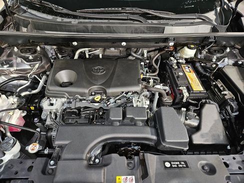 Used 2022 Toyota RAV4 XLE w/ Convenience Package image 19