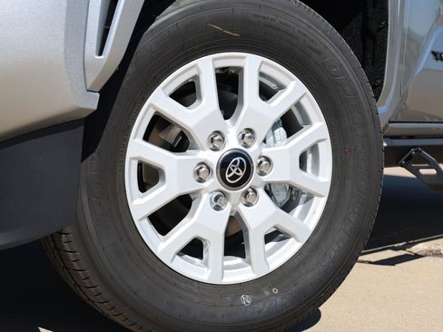 New 2026 Toyota Tacoma SR5 AWD/4WD image 12