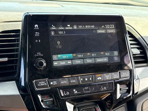 Used 2018 Honda Odyssey Touring image 26