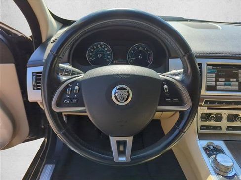 Used 2012 Jaguar XF RWD image 23