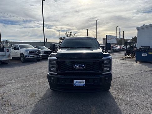 Certified 2025 Ford F250 XL w/ STX Appearance Package image 8