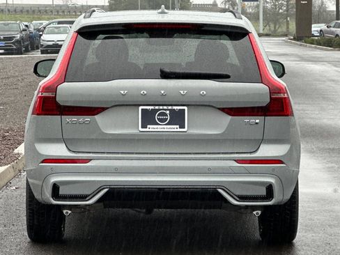 New 2026 Volvo XC60 T8 Plus w/ Protection Package Premier AWD/4WD image 4