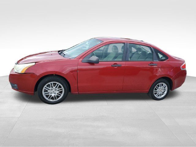 Used 2010 Ford Focus SE FWD image 7