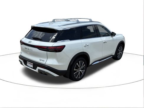 Used 2025 INFINITI QX60 Sensory image 3