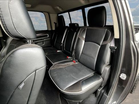 Used 2024 RAM 2500 Laramie AWD/4WD image 25