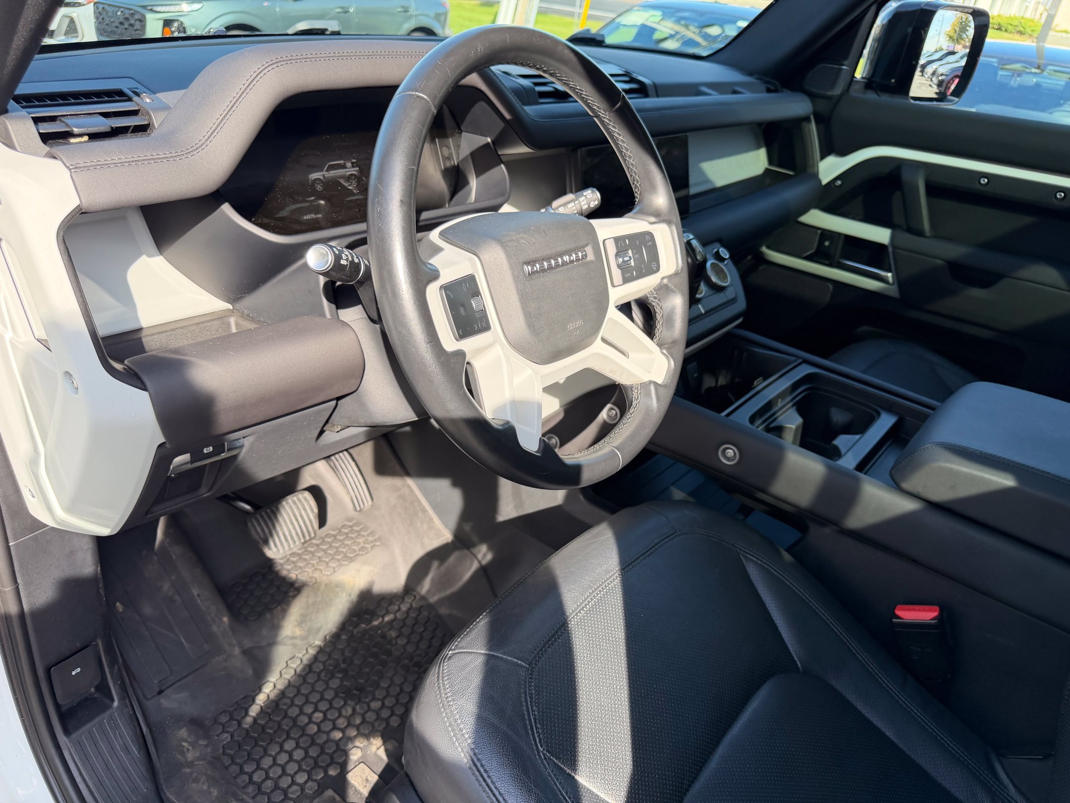 Used 2024 Land Rover Defender 110 S AWD/4WD image 15
