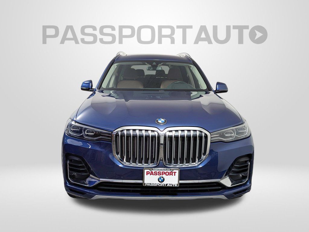 Used 2021 BMW X7 xDrive40i w/ Premium Package AWD/4WD image 9