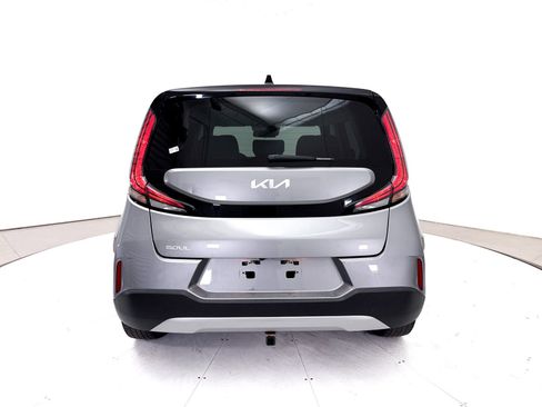 Certified 2025 Kia Soul LX w/ LX Technology Package FWD image 15
