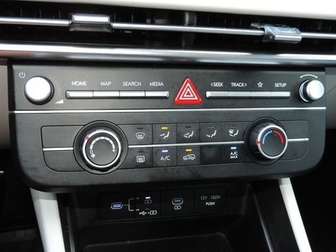 Used 2025 Hyundai Tucson SE FWD image 22