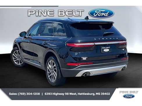 Used 2022 Lincoln Corsair FWD image 2