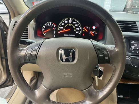 Used 2004 Honda Accord EX image 18